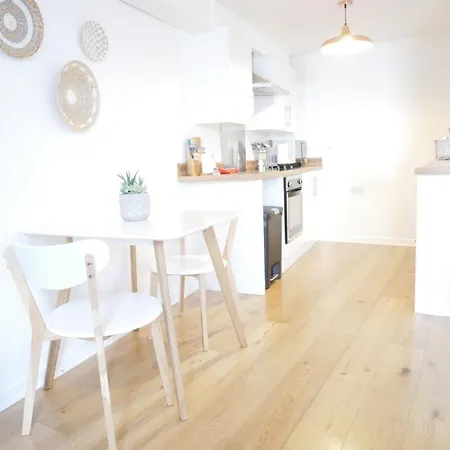 Nordic Apartments, 울버스톤