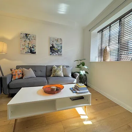 Nordic Apartments, * 울버스톤